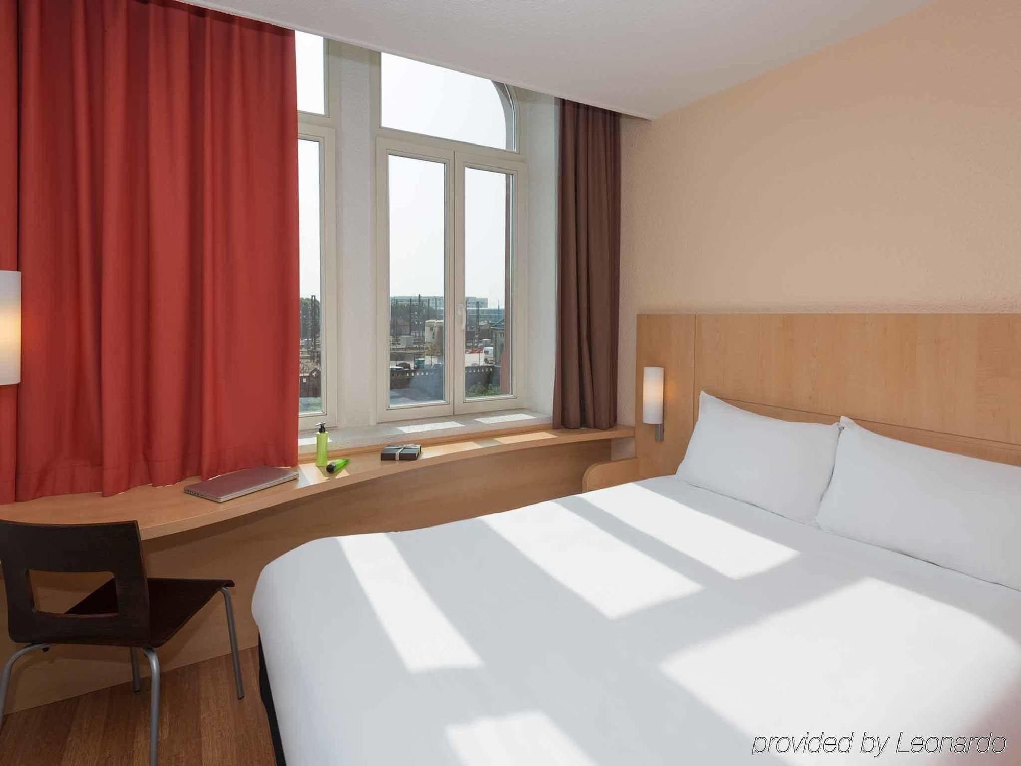 Готель Ibis Metz Centre Gare Екстер'єр фото